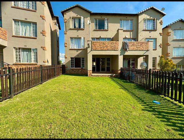 2 BEDROOM APARTMENT FOR SALE IN REYNO RIDGE